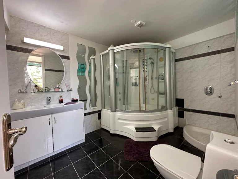 5 Bedroom House for Sale in Prastio Kellakiou, Limassol District