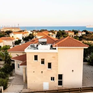 3 Bedroom House for Sale in Pyrgos Lemesou Tourist Area, Limassol District