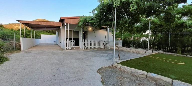 2 Bedroom House for Rent in Trimiklini, Limassol District