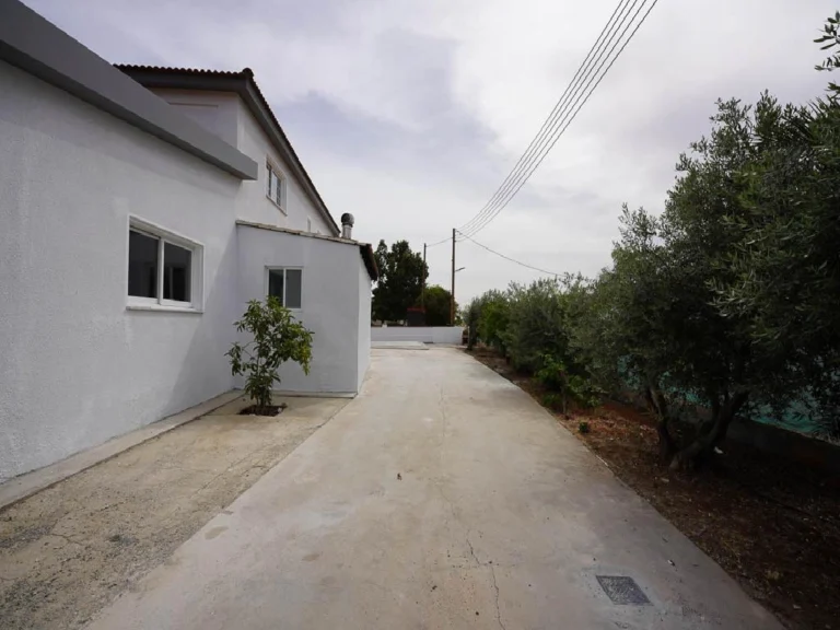 Cheap Houses and Villas for Sale Nicosia up to 500000 euro