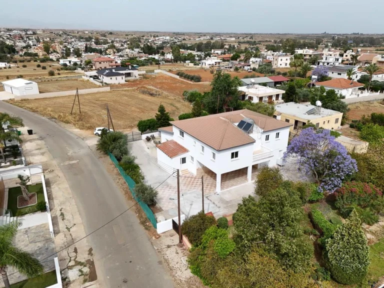 5 Bedroom House for Sale in Nicosia District