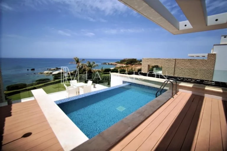 6+ Bedroom House for Sale in Paphos District