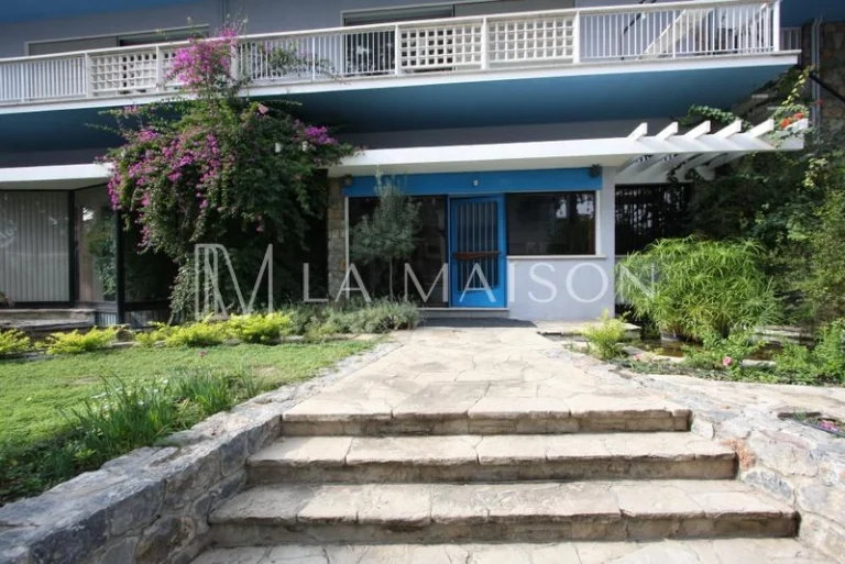 4 Bedroom House for Sale in Nicosia – Agios Andreas