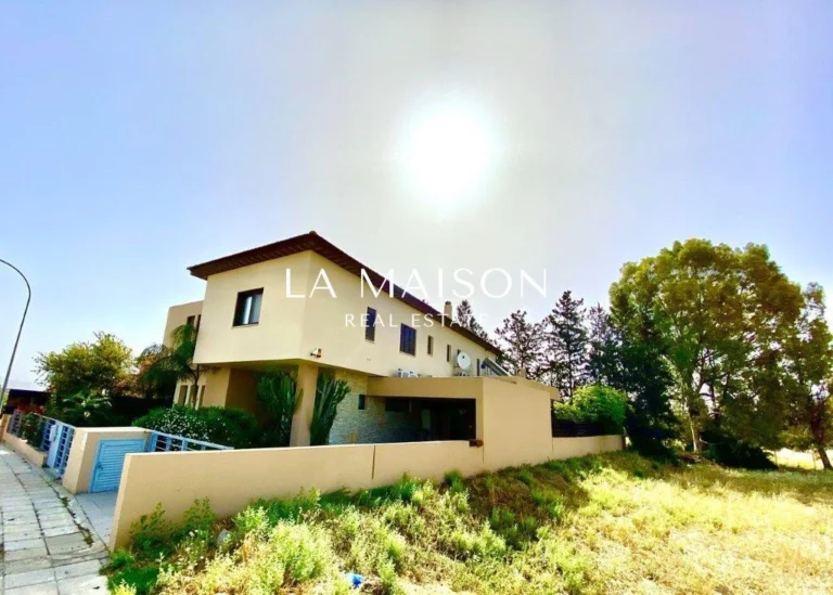 3 Bedroom House for Sale in Latsia, Nicosia District