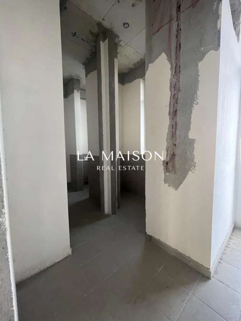 1031m² Building for Sale in Strovolos, Nicosia District