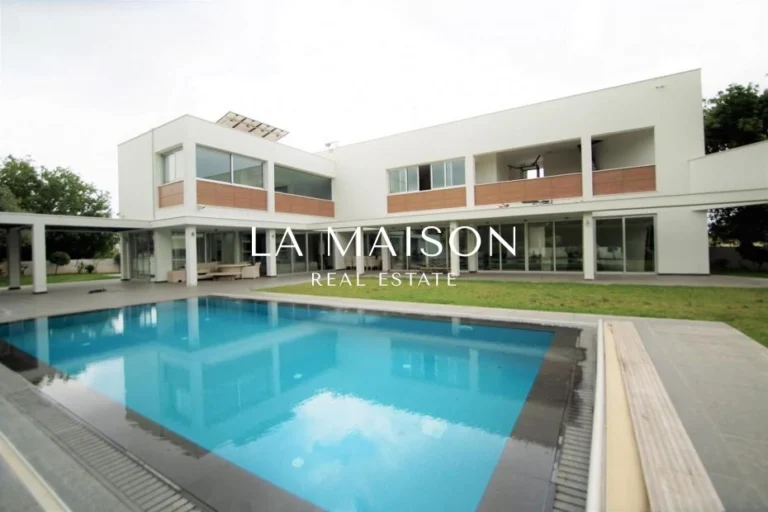 5 Bedroom House for Sale in Paphos – Anavargos