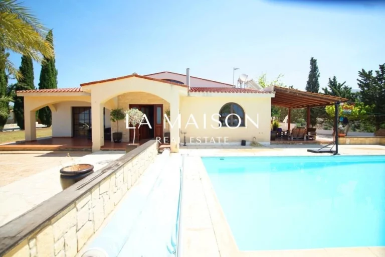 3 Bedroom House for Sale in Tala, Paphos District