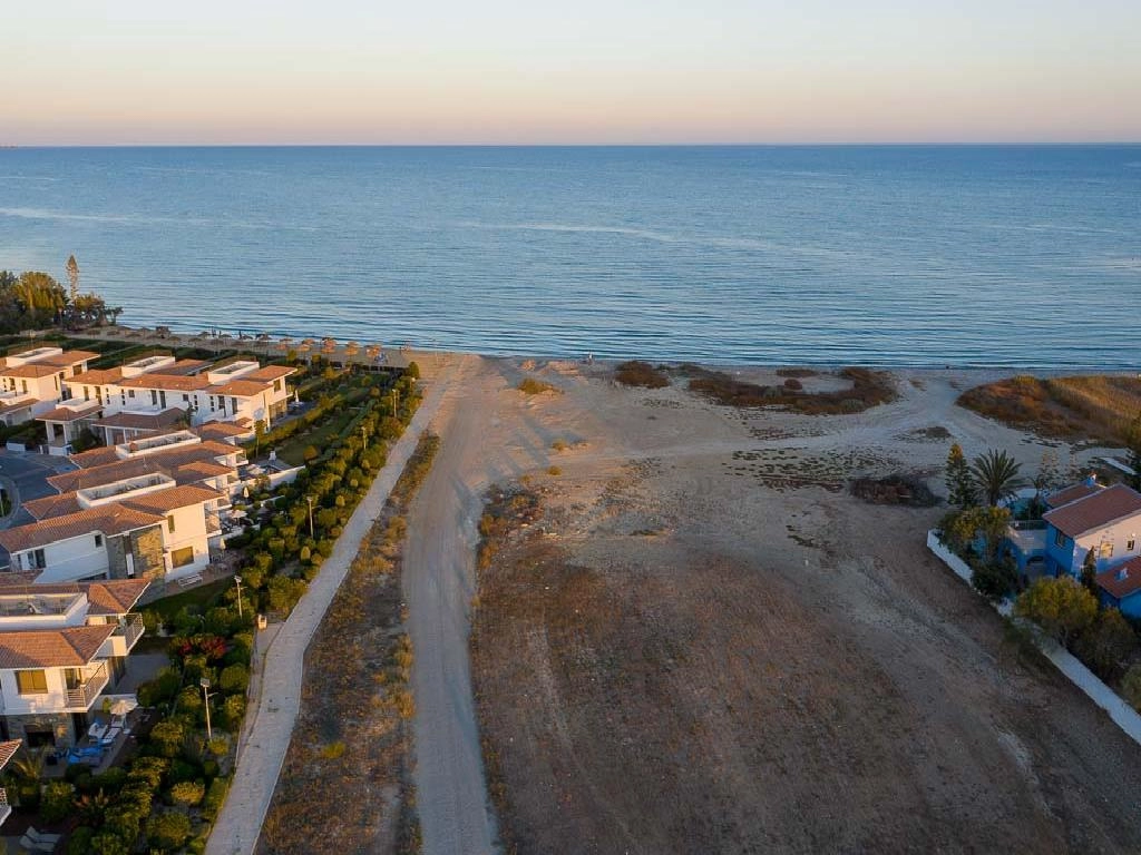 25,753m² Plot for Sale in Mazotos, Larnaca District