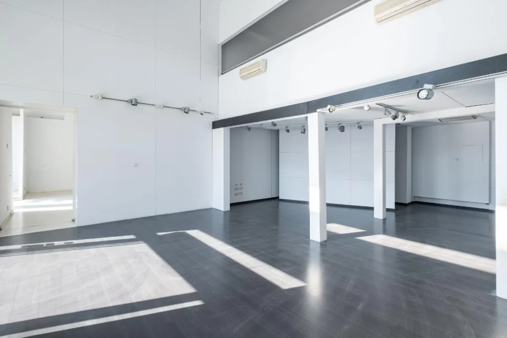 296m² Office for Rent in Agioi Omologites, Nicosia District