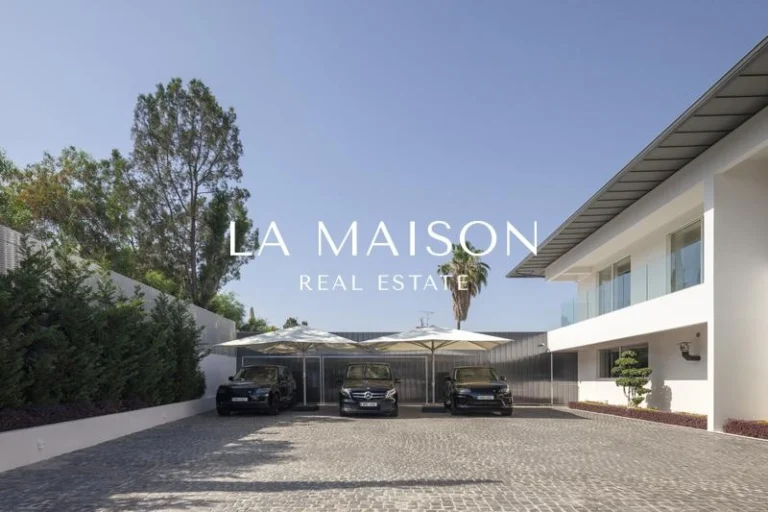 6+ Bedroom House for Sale in Engomi, Nicosia District