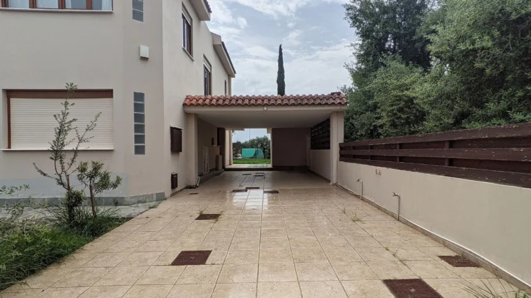 3 Bedroom House for Sale in Latsia, Nicosia District