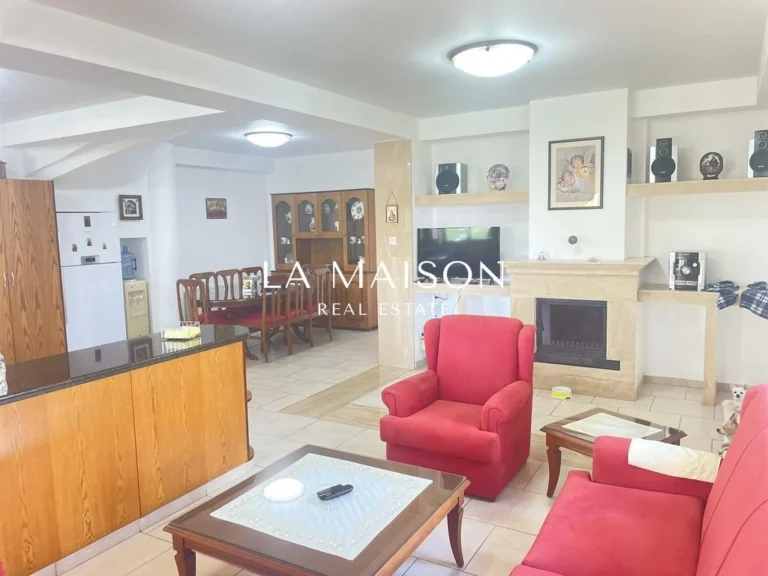 315m² House for Sale in Latsia, Nicosia District