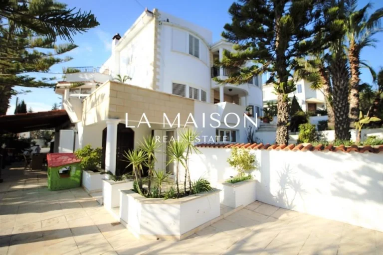 6+ Bedroom House for Sale in Tala, Paphos District