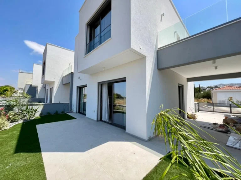 2 Bedroom House for Sale in Konia, Paphos District