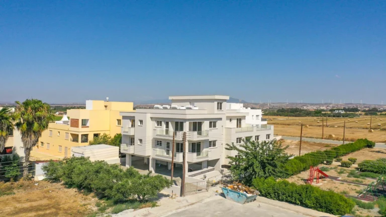 2 Bedroom Apartment for Sale in Pervolia Larnacas