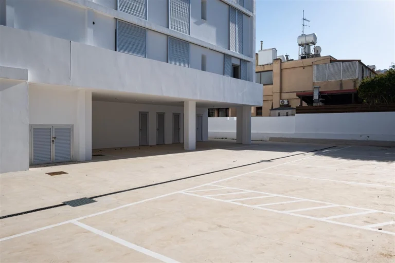 106m² Commercial for Sale in Strovolos, Nicosia District