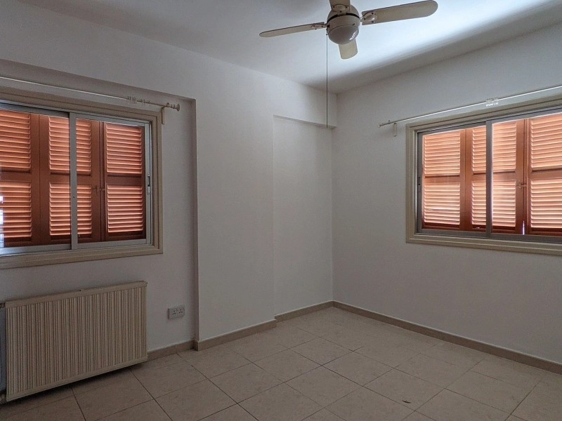 2 Bedroom Apartment for Sale in Agioi Omologites, Nicosia District