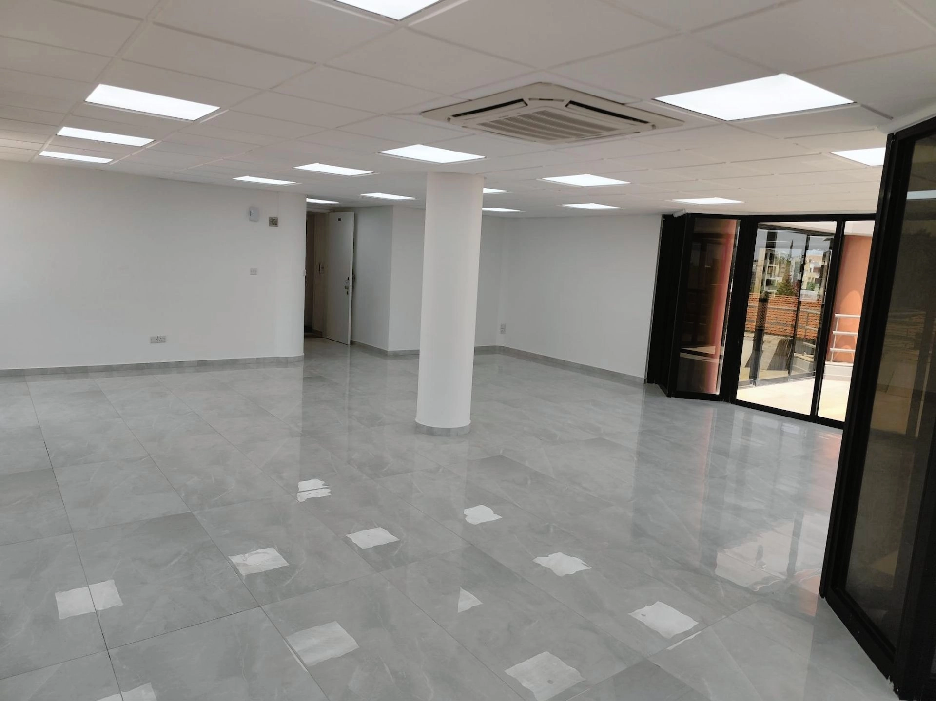 93m² Office for Rent in Limassol – Katholiki