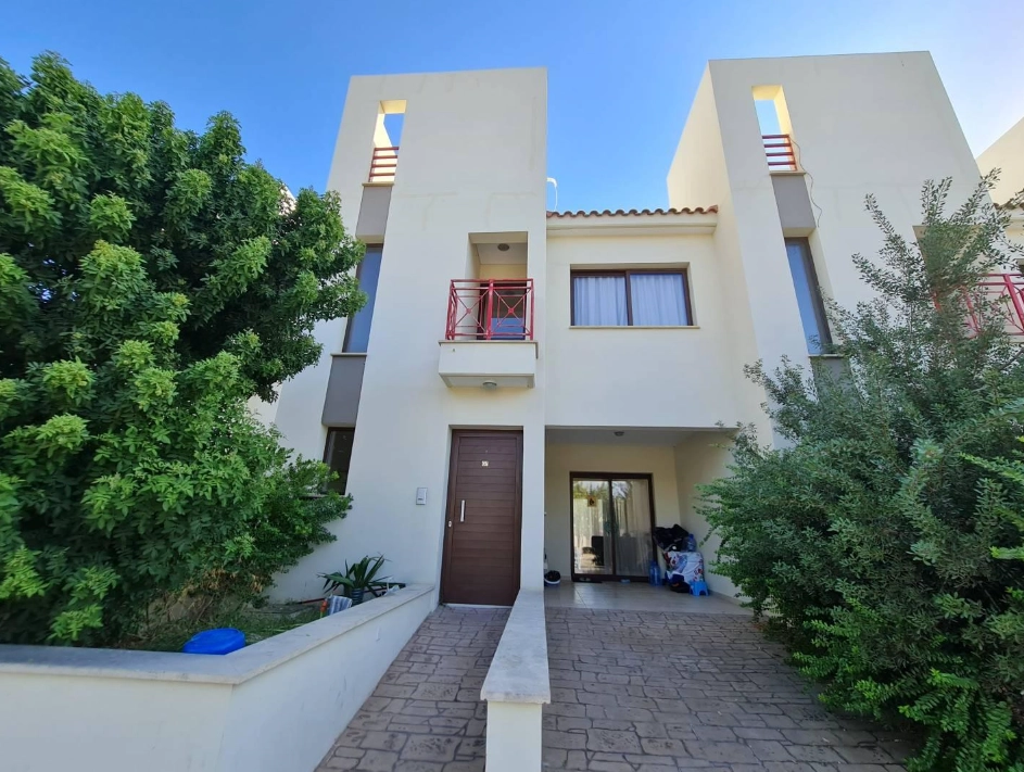 3 Bedroom House for Sale in Mouttagiaka, Limassol District