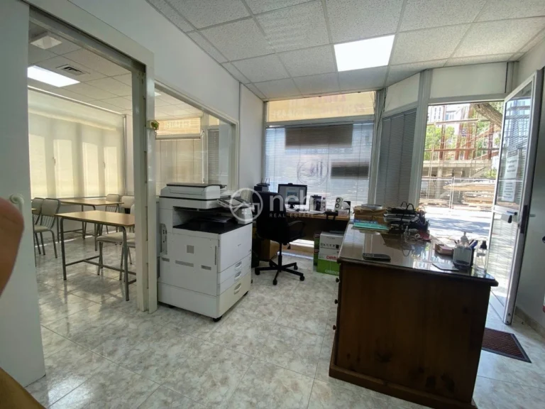 120m² Office for Rent in Agioi Omologites, Nicosia District