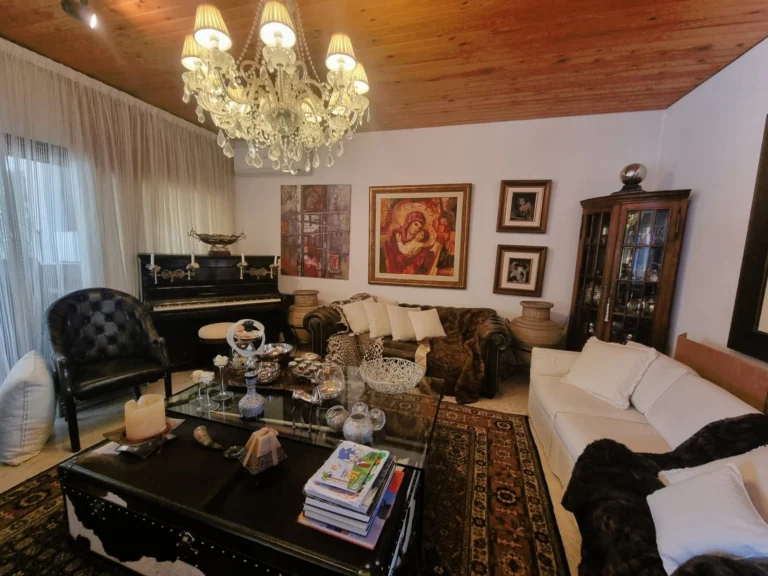 5 Bedroom House for Rent in Moniatis, Limassol District