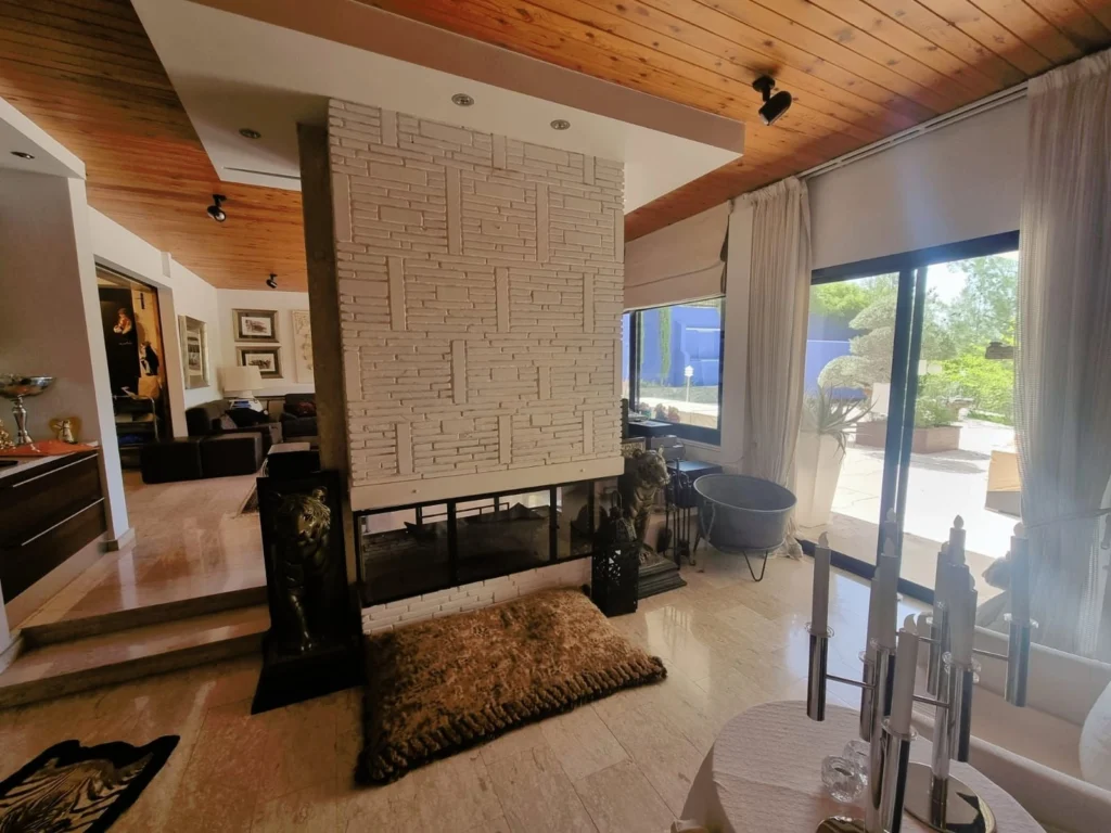 5 Bedroom House for Rent in Moniatis, Limassol District
