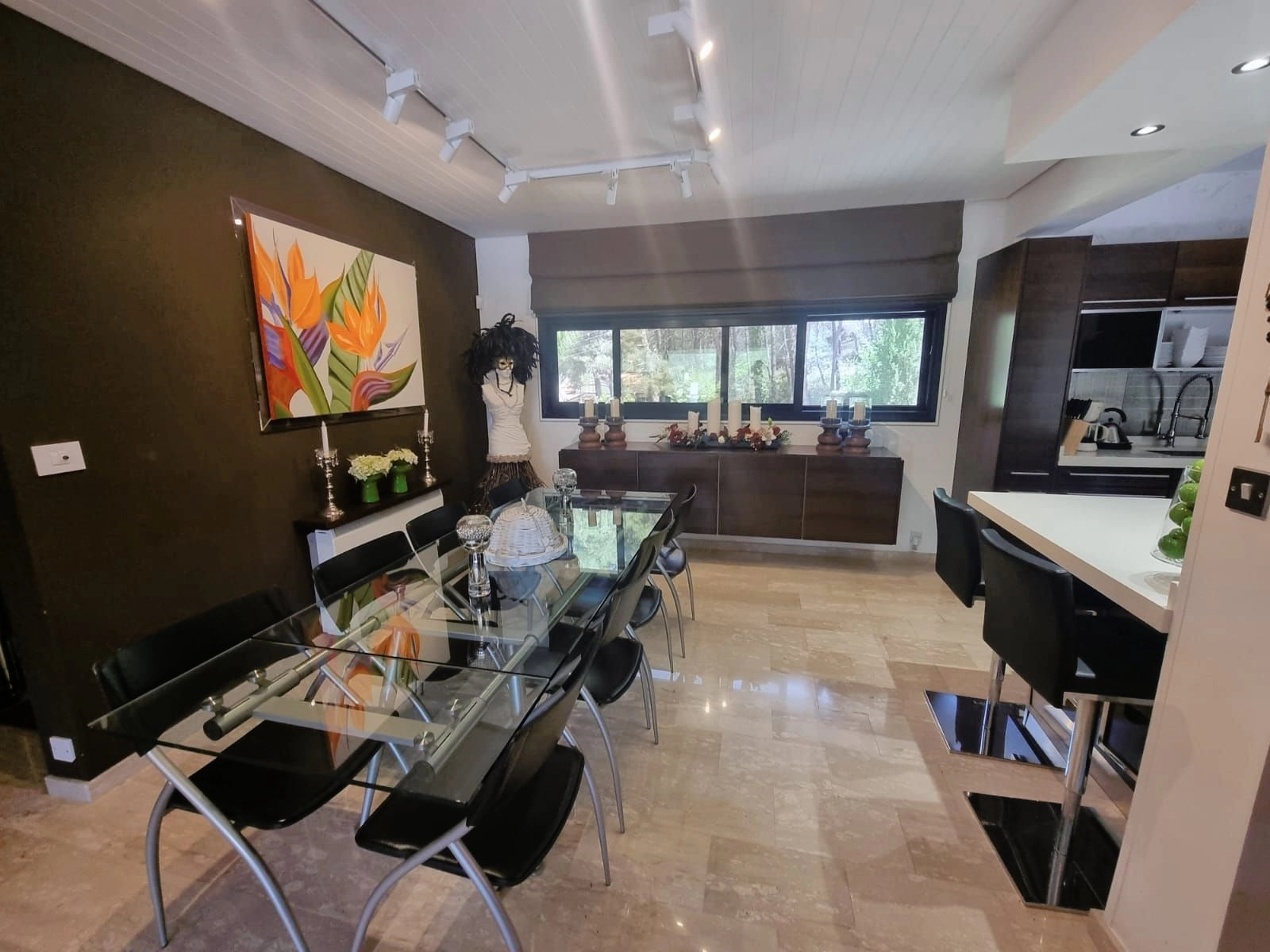 5 Bedroom House for Rent in Moniatis, Limassol District