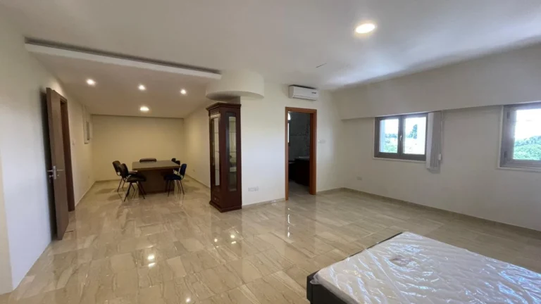 6+ Bedroom House for Sale in Kolossi, Limassol District