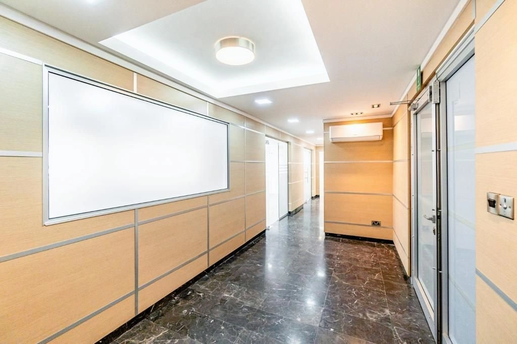 Γραφείο 200m² προς ενοικίαση στη Λεμεσό – Αγία Ζώνη