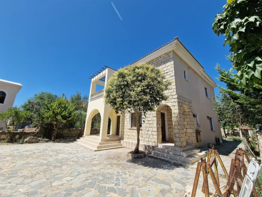 4 Bedroom House for Sale in Ineia, Paphos District