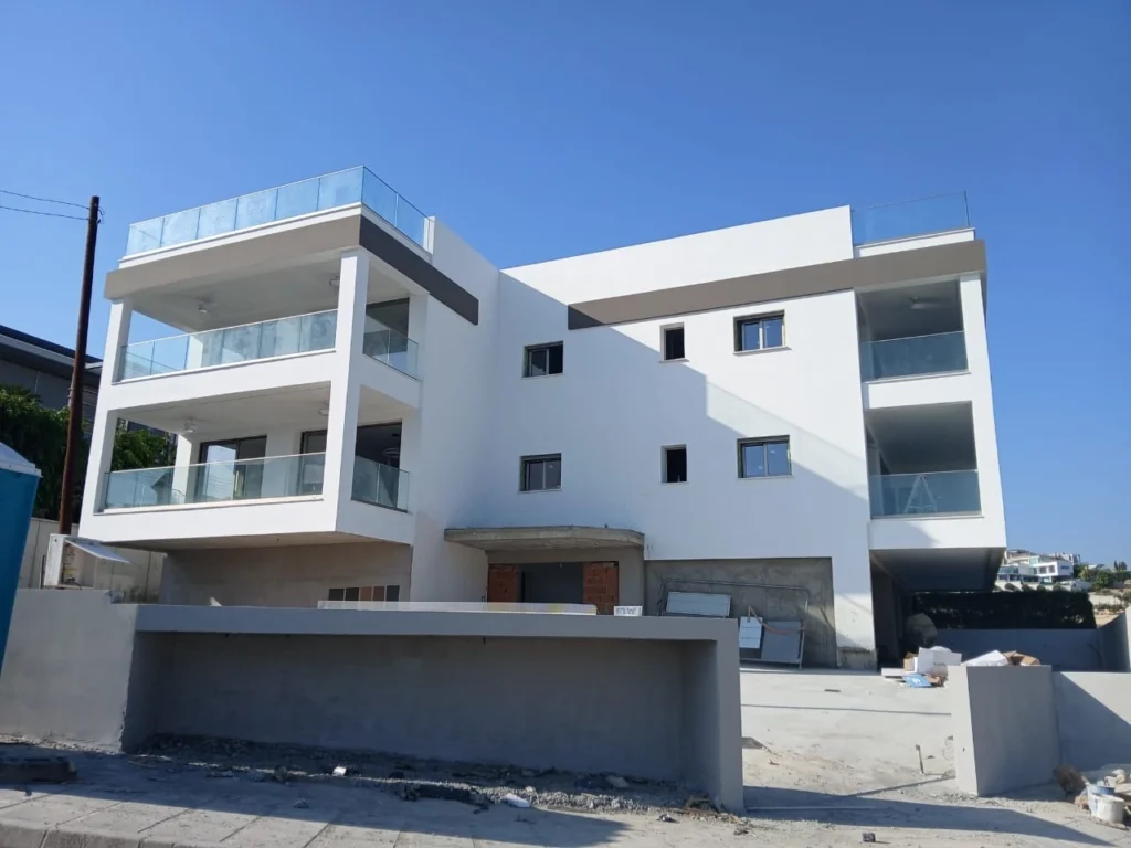 2 Bedroom Apartment for Sale in Germasogeia, Limassol District