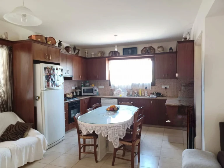 3 Bedroom House for Sale in Agios Therapon, Limassol District