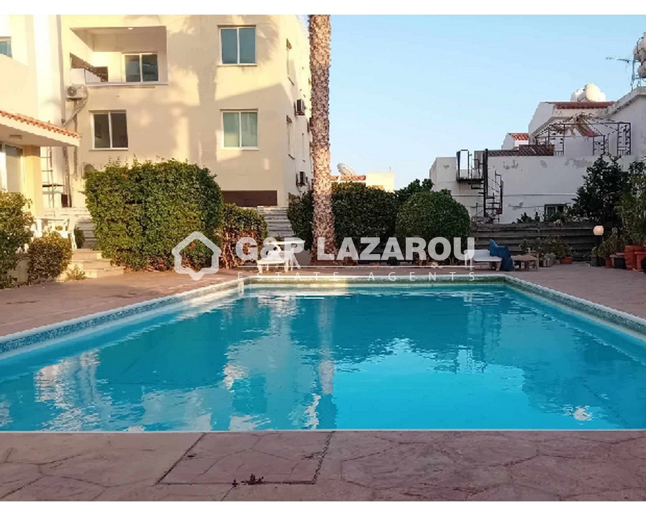 2 Bedroom Apartment for Sale in Paphos – Universal