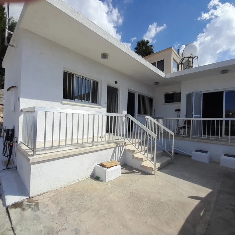 2 Bedroom House for Rent in Pegeia, Paphos District