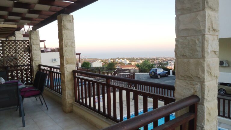 3 Bedroom House for Rent in Peyia, Paphos District