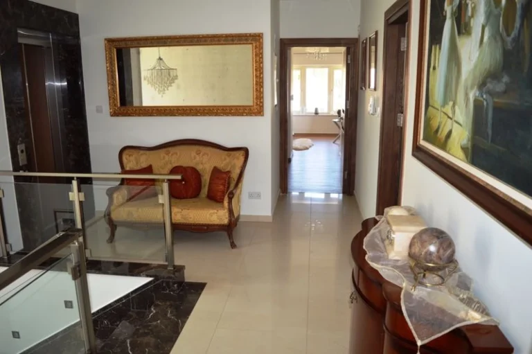 5 Bedroom House for Sale in Kato Drys, Larnaca District