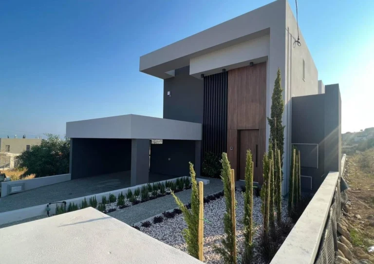 4 Bedroom House for Sale in Limassol – Agios Athanasios