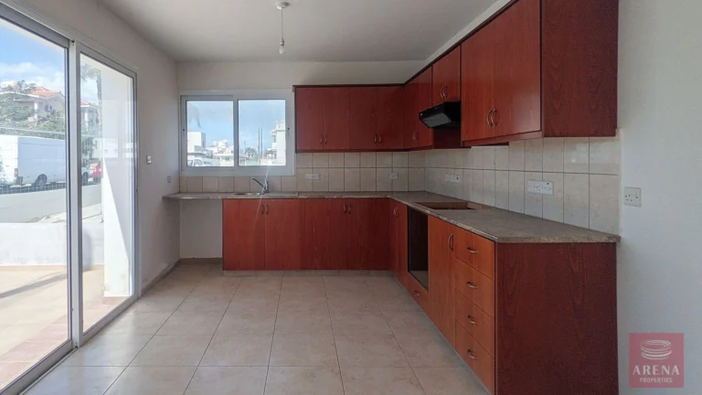 307m² Building for Sale in Kiti, Larnaca District