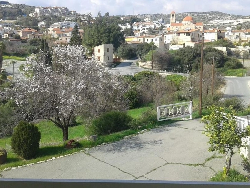 3 Bedroom House for Sale in Agios Tychonas, Limassol District