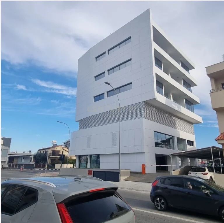 231m² Building for Rent in Kato Polemidia, Limassol District