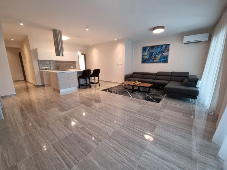 4 Bedroom Apartment for Rent in Agios Tychonas, Limassol District