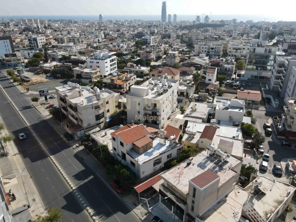 975m² Building for Sale in Limassol – Mesa Geitonia