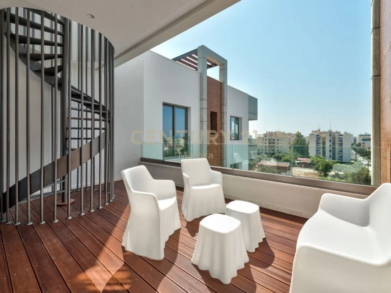 4 Bedroom Apartment for Sale in Agios Tychonas, Limassol District