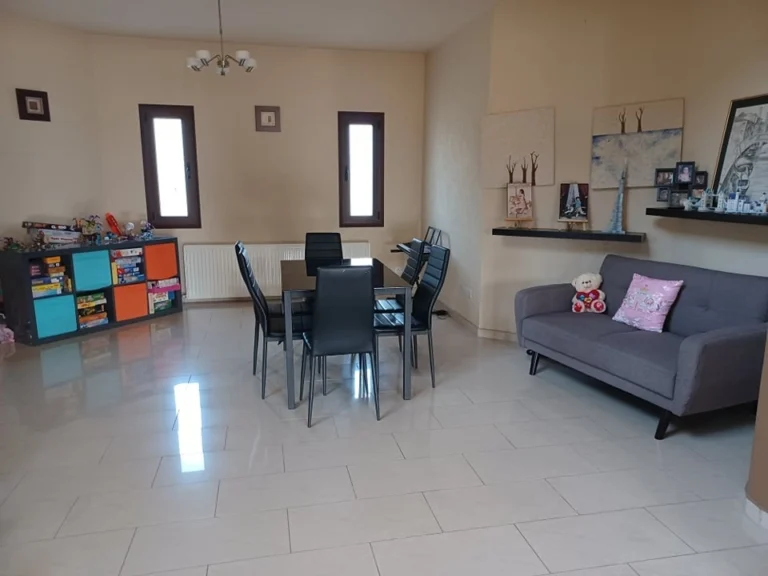 Cheap Houses and Villas for Sale Limassol up to 900000 euro