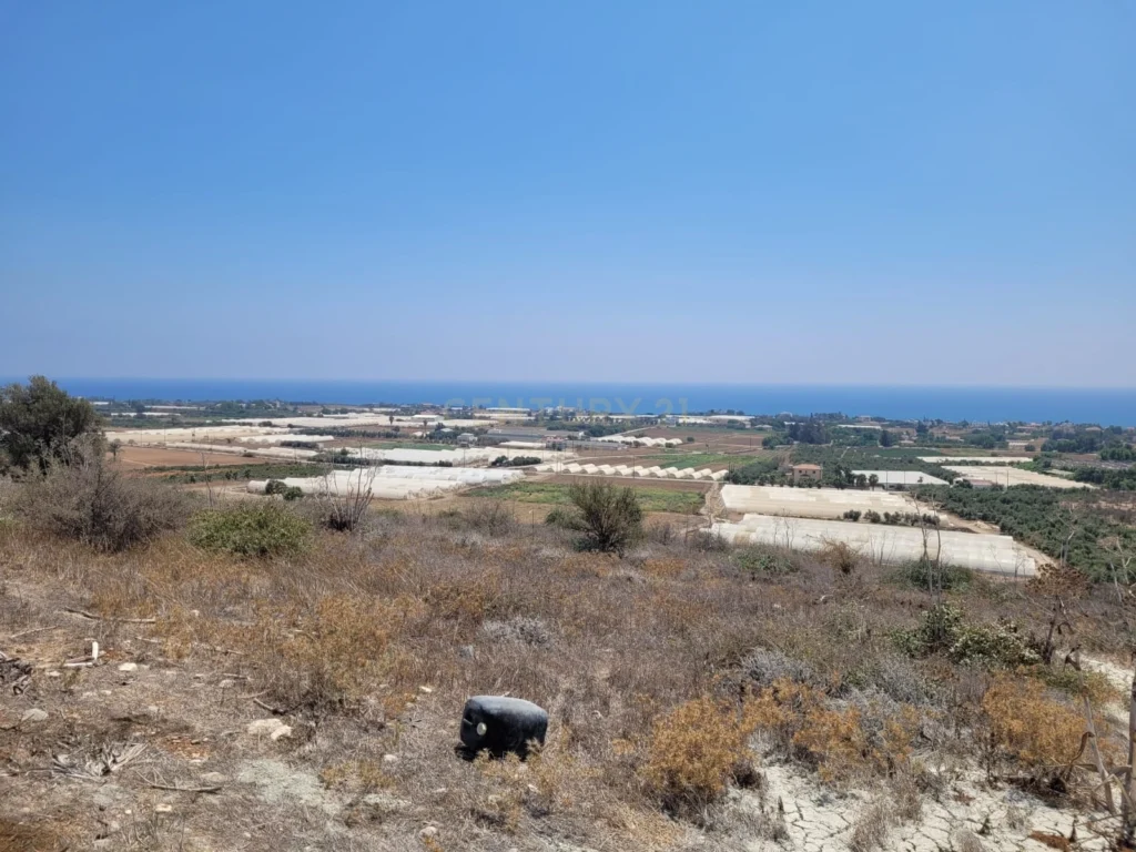 7,358m² Plot for Sale in Maroni, Larnaca District