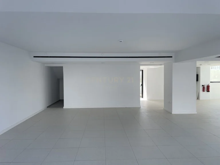 197m² Office for Rent in Larnaca District