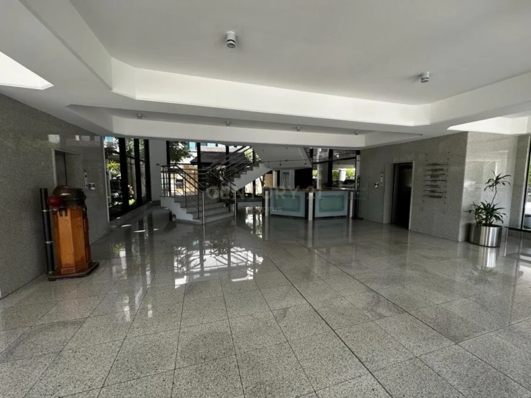 Γραφείο 215m² προς ενοικίαση στην Επαρχία Λεμεσού
