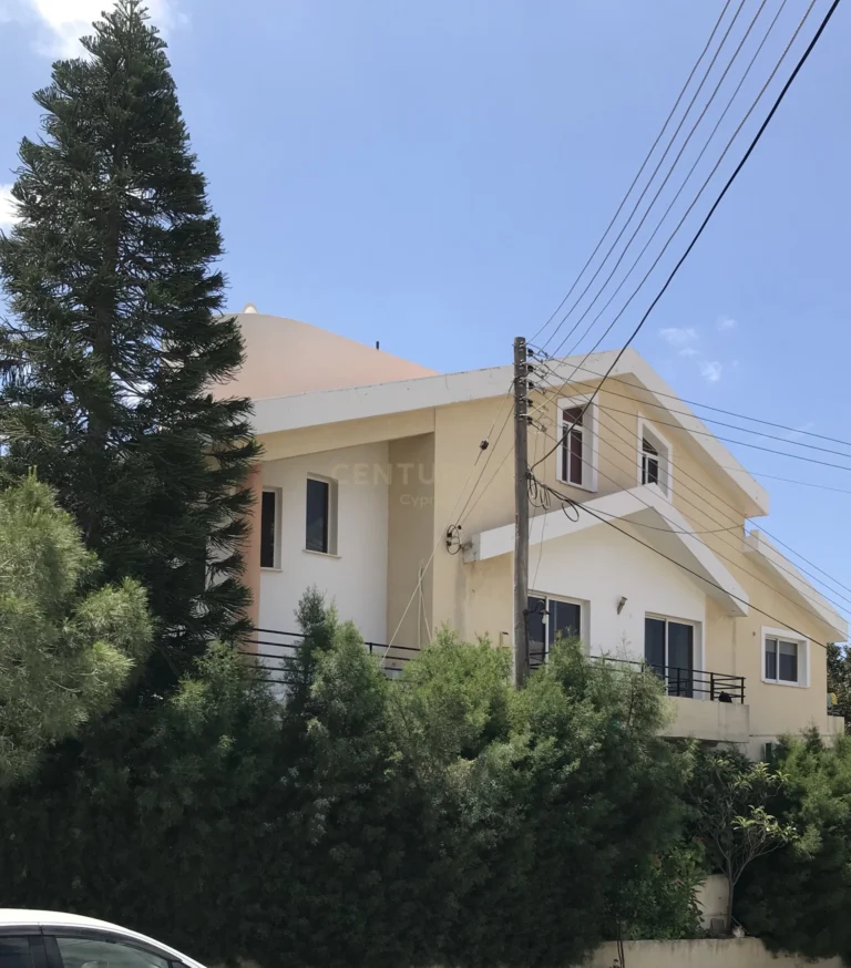 580m² Building for Sale in Limassol District