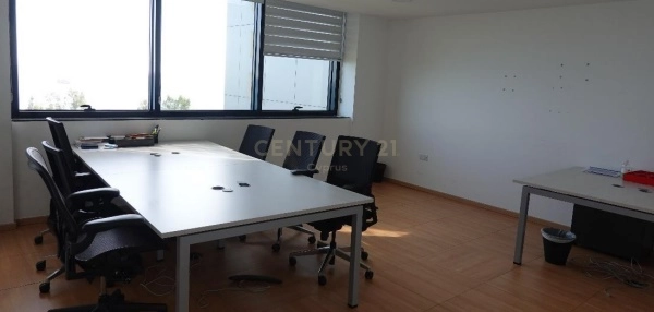 180m² Office for Rent in Limassol District