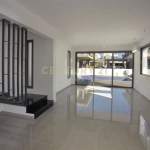 5 Bedroom House for Sale in Larnaca District